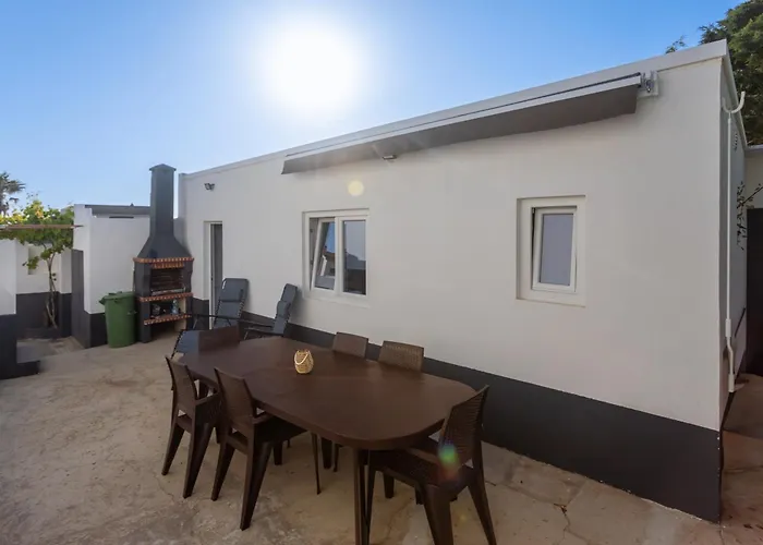 Refúgio Barcas * Lourinhã